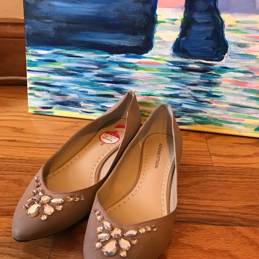 NWT Adrienne Vittadini Flats [Sz 8.5]